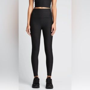 Beyond Yoga Quilted High Waisted Midi Legging XL